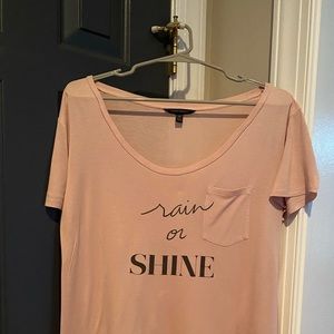 Banana Republic Women’s Rain or Shine tee size M